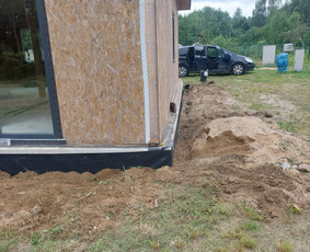 Fasado šiltinimo darbai - Pamatų šiltinimas - 1 Pamatų šiltinimas - Fasado šiltinimo darbai - 1