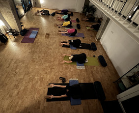 Grupinės jogos treniruotės - Joga ir asmeninės treniruotės Kaune - 4