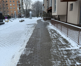Žolės pjovimas, aeravimas, daugiabučių kiemų priežiūra. / MB Dgaid Group / Darbų pavyzdys ID 3756981