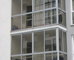 Plastikiniai langai, gamyba - Balkonu stiklinimas aliuminio konstrukcijomis - 1