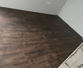 Laminato klojimas - Profesionalūs vidaus apdailos darbai Vilniuje - 2