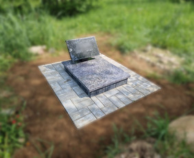 Kapaviečių dengimas plokštėmis, paminklų gamyba, Paminklai, kapų dekoravimas skaldele, granitinių tri nkelių dangos įrengimas ir kiti kapaviečių tvarkymo bei įrengimo darbai www.kapu.lt +37065688083