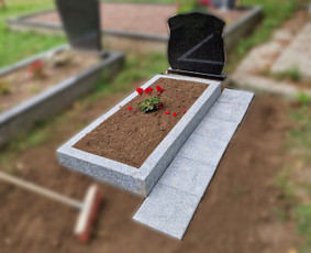 Kapaviečių dengimas plokštėmis, paminklų gamyba, Paminklai, kapų dekoravimas skaldele, granitinių tri nkelių dangos įrengimas ir kiti kapaviečių tvarkymo bei įrengimo darbai www.kapu.lt +37065688083