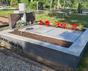 Akmens plokštės, paminklai, kapų darbai su garantija 5 metam - Paminklai kapams, antkapiai - 2 Paminklai kapams, antkapiai - Akmens plokštės, paminklai, kapų darbai su garantija 5 metam - 2
