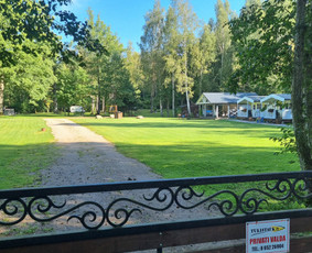 Prie Jūros upės: baidarių nuoma, nameliai, kubilai, pirtis / Dženeta Dobilienė / Darbų pavyzdys ID 3772037