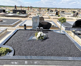 Paslaugos kapinėse – kokybiškai ir už protingą kainą - Kapavietės užpylimas skaldele - 3 Kapavietės užpylimas skaldele - Paslaugos kapinėse – kokybiškai ir už protingą kainą - 3