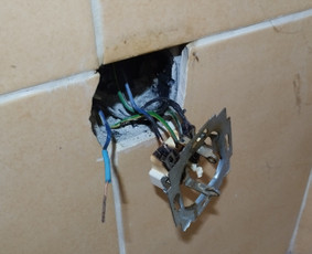 Электрик,электромонтажные работы - Skubus elektriko iškvietimas - 4 Skubus elektriko iškvietimas - Электрик,электромонтажные работы - 4