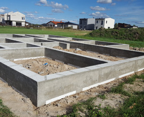 Pamatai, Cfa poliai, atraminės sienelės Klaipėdos raj. - Gręžtiniai (poliniai) pamatai - 2 Gręžtiniai (poliniai) pamatai - Pamatai, Cfa poliai, atraminės sienelės Klaipėdos raj. - 2