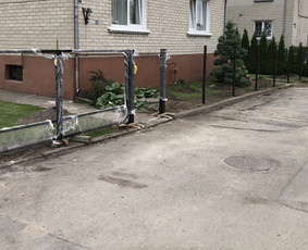 Įvairių tipu tvoru montavimas, terasu, stoginių montavimas. - Kelio užtvarai, montavimas - 4 Kelio užtvarai, montavimas - Įvairių tipu tvoru montavimas, terasu, stoginių montavimas. - 4
