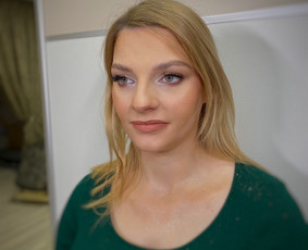 Makiažas, Antakių korekcija - Proginis makiažas - 3 Proginis makiažas - Makiažas, Antakių korekcija - 3