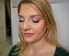 Makiažas, Antakių korekcija - Proginis makiažas - 2 Proginis makiažas - Makiažas, Antakių korekcija - 2