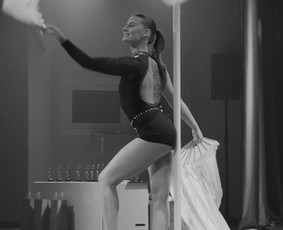 Pole Dance ir Oro Akrobatikos Šou - Pasirodymai, šou renginiams - 3 Pasirodymai, šou renginiams - Pole Dance ir Oro Akrobatikos Šou - 3