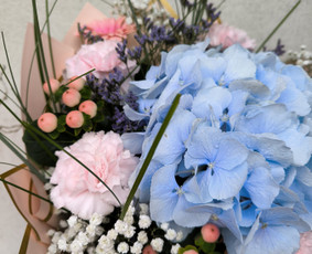 Gėlių puokštės ir gėlių pristatymas - Puokščių gamyba - 3 Puokščių gamyba - Gėlių puokštės ir gėlių pristatymas - 3