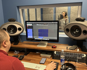 Studio365. - garso įrašai, produkcija ir postprodukcija - Dainų įrašymas - 1 Dainų įrašymas - Studio365. - garso įrašai, produkcija ir postprodukcija - 1