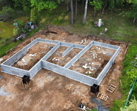 Betonavimo darbai, pamatų įrengimas. - Pamatų liejimas, įrengimas - 3 Pamatų liejimas, įrengimas - Betonavimo darbai, pamatų įrengimas. - 3