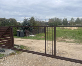 Laiptai, turėklai, metalo gaminiai - Stumdomų vartų gamyba - 1 Stumdomų vartų gamyba - Laiptai, turėklai, metalo gaminiai - 1