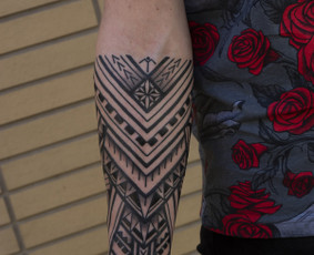 Ornamentinės/tradicinės tatuiruotės Kaune. / Justas Jurkevičius / Darbų pavyzdys ID 3805384