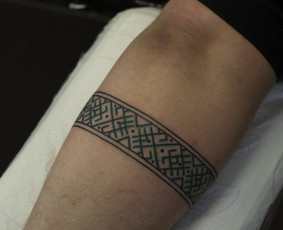 Ornamentinės/tradicinės tatuiruotės Kaune. / Justas Jurkevičius / Darbų pavyzdys ID 3805416