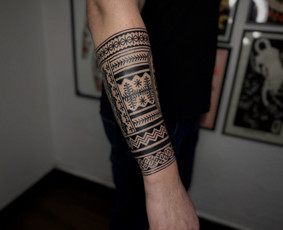 Ornamentinės/tradicinės tatuiruotės Kaune. / Justas Jurkevičius / Darbų pavyzdys ID 3805532