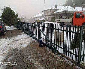 Kiemo Vartai Vilniuje - Stumdomų vartų gamyba - 3 Stumdomų vartų gamyba - Kiemo Vartai Vilniuje - 3