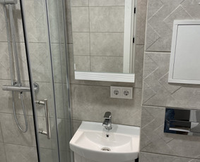 Meistras į namus namų ūkio darbai baldų surinkimas ir kita:) - Dušo kabinos montavimas - 1 Dušo kabinos montavimas - Meistras į namus namų ūkio darbai baldų surinkimas ir kita:) - 1