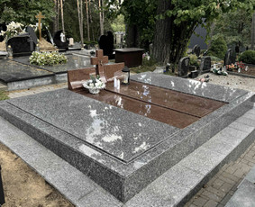 Granito plokštės kapams, Paminklai - Gamintojas - Paminklų, antkapių montavimas - 4 Paminklų, antkapių montavimas - Granito plokštės kapams, Paminklai - Gamintojas - 4