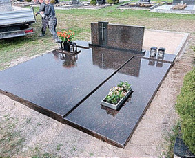 Dengimas plokštėmis, geriausia kaina! - Paminklų, antkapių montavimas - 2 Paminklų, antkapių montavimas - Dengimas plokštėmis, geriausia kaina! - 2
