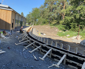 Betono darbai, pamatai, kiemai, perdangos, sienos - Tvoros pamatai, betonavimas - 1 Tvoros pamatai, betonavimas - Betono darbai, pamatai, kiemai, perdangos, sienos - 1