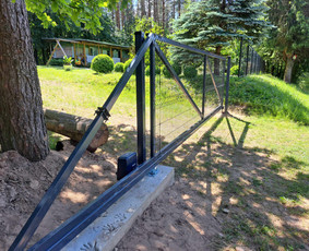 Tvorų ir Vartų montavimas - Tvoros pamatai, betonavimas - 1 Tvoros pamatai, betonavimas - Tvorų ir Vartų montavimas - 1