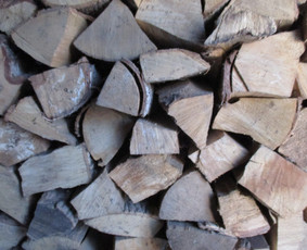 Sausos malkos, pjuvenų briketai, žvyras, skalda, juodžemis - Malkos rąstais - 2 Malkos rąstais - Sausos malkos, pjuvenų briketai, žvyras, skalda, juodžemis - 2