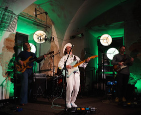 Stage Sense - Dj, Įgarsinimas, apšvietimas - Koncertų įgarsinimas - 1 Koncertų įgarsinimas - Stage Sense - Dj, Įgarsinimas, apšvietimas - 1