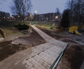 Trinkelių klojimas - Aplinkos tvarkymas, apželdinimas - 4 Aplinkos tvarkymas, apželdinimas - Trinkelių klojimas - 4