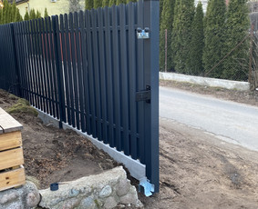 Vartu,varteliu gamyba,montavimas,banketės stulpu betonavimas / Darius / Darbų pavyzdys ID 3847897