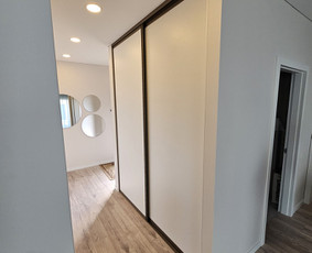 Stumdomų durų ir pertvarų gamyba - Nestandartinių ir standartinių kietų baldų gamyba - 2