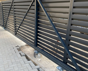 Vartu,varteliu gamyba,montavimas,banketės stulpu betonavimas / Darius / Darbų pavyzdys ID 3857489