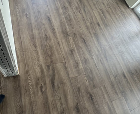 Pilame išlyginamąjį,klojame grindis - Parketas,vinila. - Grindų klojimas, remontas - 3 Grindų klojimas, remontas - Pilame išlyginamąjį,klojame grindis - Parketas,vinila. - 3