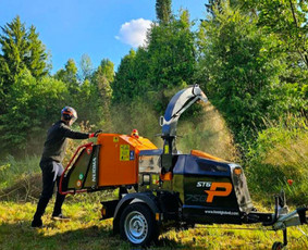 Šakų smulkintuvo nuoma Benzinas ir dyzelis Forst / Herteksa MB / Darbų pavyzdys ID 3863657