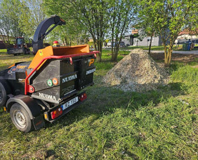 Šakų smulkintuvo nuoma Benzinas ir dyzelis Forst / Herteksa MB / Darbų pavyzdys ID 3863661