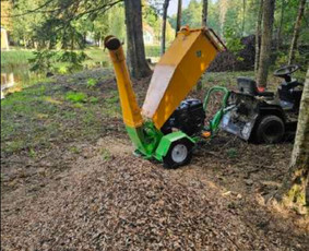 Šakų smulkintuvo nuoma Benzinas ir dyzelis Forst - Šakų išvežimas - 3 Šakų išvežimas - Šakų smulkintuvo nuoma Benzinas ir dyzelis Forst - 3