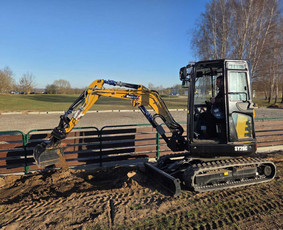 Ekskavatorinio krautuvo račioko bobcat nuoma skalda žvyras / Technika žemės kasimo darbai / Darbų pavyzdys ID 3863953