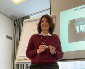 Savęs pažinimo, lyderystės ir sąmoningos veiklos erdvė. - Seminarų vedimas - 1 Seminarų vedimas - Savęs pažinimo, lyderystės ir sąmoningos veiklos erdvė. - 1