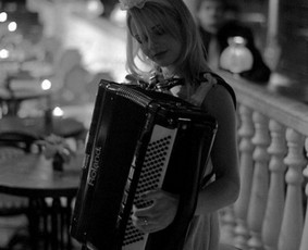 Prancūziška akordeono muzika - Muzikantai, dainininkai, grupės - 3 Muzikantai, dainininkai, grupės - Prancūziška akordeono muzika - 3