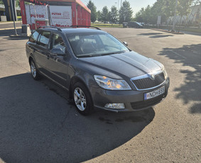 Lengvųjų automobilių nuoma nuo7e. - Toyota Prius nuoma - 3 Toyota Prius nuoma - Lengvųjų automobilių nuoma nuo7e. - 3