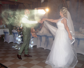 Muzikantas, Dj, renginio vedėjas ir fotografas - Muzikantai, dainininkai, grupės - 4 Muzikantai, dainininkai, grupės - Muzikantas, Dj, renginio vedėjas ir fotografas - 4