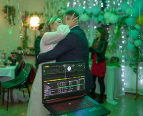 Muzikantas, Dj, renginio vedėjas ir fotografas - Muzikantai, dainininkai, grupės - 3 Muzikantai, dainininkai, grupės - Muzikantas, Dj, renginio vedėjas ir fotografas - 3