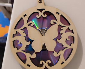 Mediniai suvenyrai ir graviravimas bei etikečių spausdinimas - Graviravimo paslaugos - 1 Graviravimo paslaugos - Mediniai suvenyrai ir graviravimas bei etikečių spausdinimas - 1