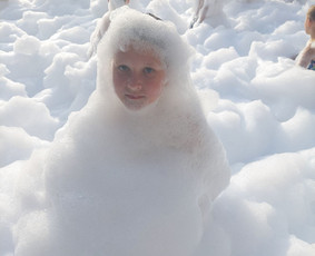 Kalėdų senelis Animatoriai - Putų šou, putų mašinos nuoma - 2 Putų šou, putų mašinos nuoma - Kalėdų senelis Animatoriai - 2
