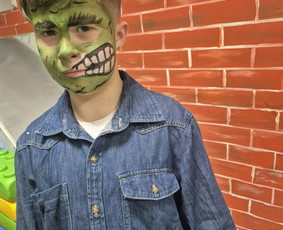 Pie&scaron;imas ant veido - Batutų nuoma Animatoriai Putų &scaron;ou - 1