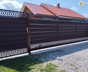 Aplinka, sodas - Kiemo vartai, tvoros - 1