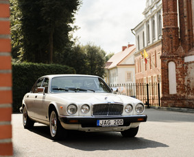 Klasikinių Jaguar Xj ir Cadillac Deville nuoma / Vilmantas Bulaka / Darbų pavyzdys ID 3886190